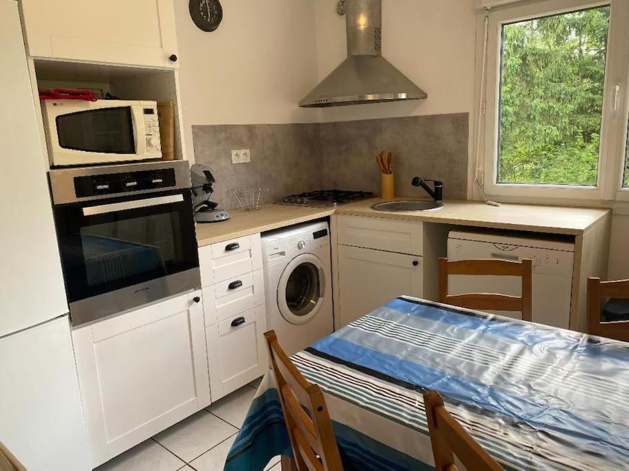 Petite Maison En Auvergne Giat Экстерьер фото